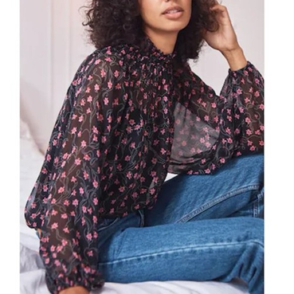 ELIZABETH AND JAMES Sheer Floral Smocked Blouse Black Pink Size L